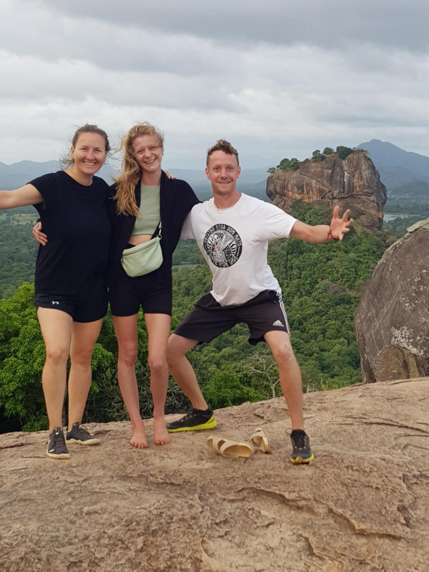 Sigiriya Rastha Hostel エクステリア 写真